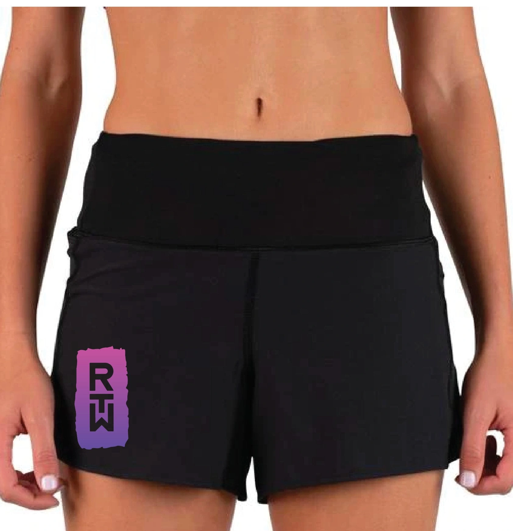 Run the Whites 2021: Shorts da Corsa Donna, Libertà a Ogni Passo. Leggerezza, Energia, Stile Italiano!